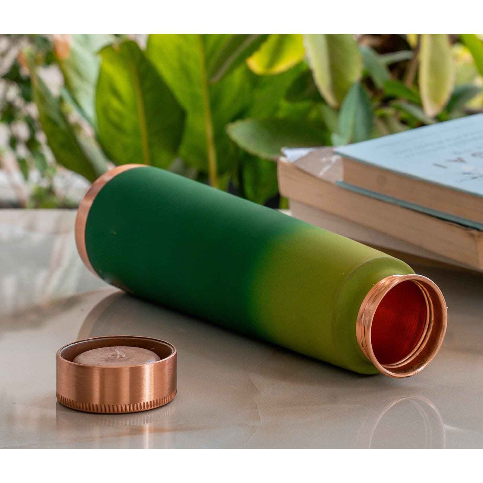 Pure copper bottle with pyramid shape and eye, catching colors green - 800 ML 161